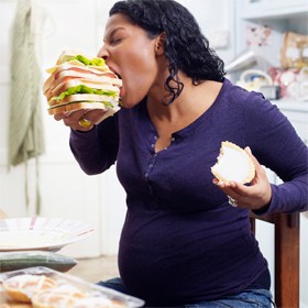 10 dolog, amivel jobb, ha nem áltatod magad a terhesség alatt